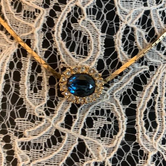 Gorgeous 1990’s Vintage Christian Dior gold-tone and blue signed Necklace - Picture 2 of 6